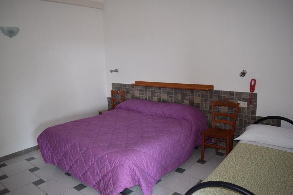 Bed & Breakfast La Collinetta Locorotondo Δωμάτιο φωτογραφία