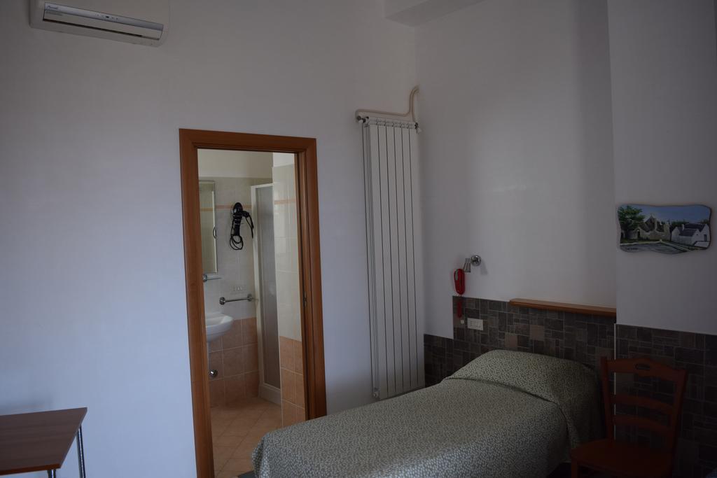 Bed & Breakfast La Collinetta Locorotondo Δωμάτιο φωτογραφία
