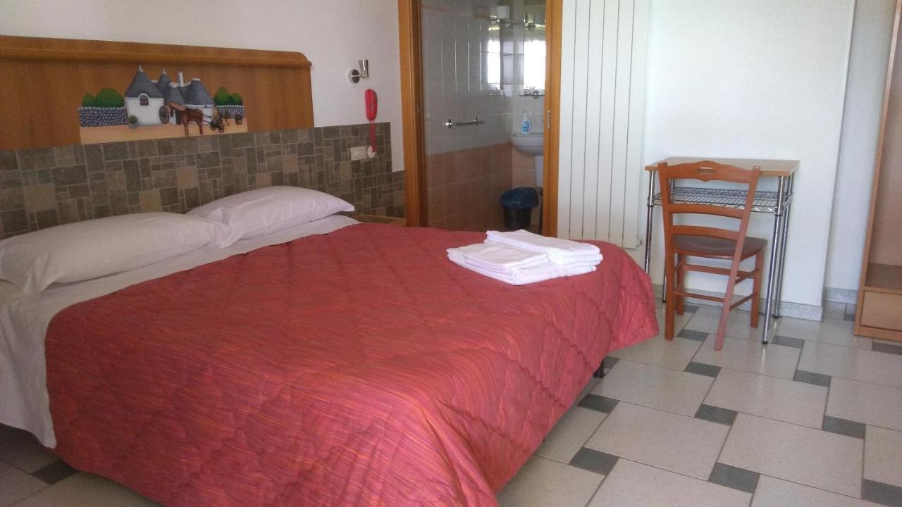 Bed & Breakfast La Collinetta Locorotondo Εξωτερικό φωτογραφία